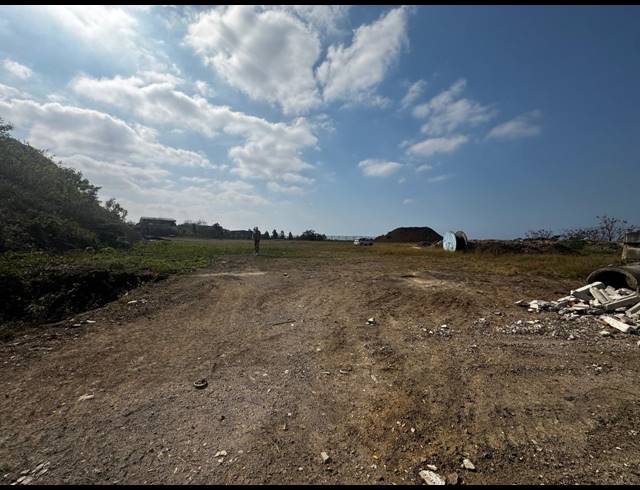 13,000M² VACANT LAND TO LET IN RIET RIVER